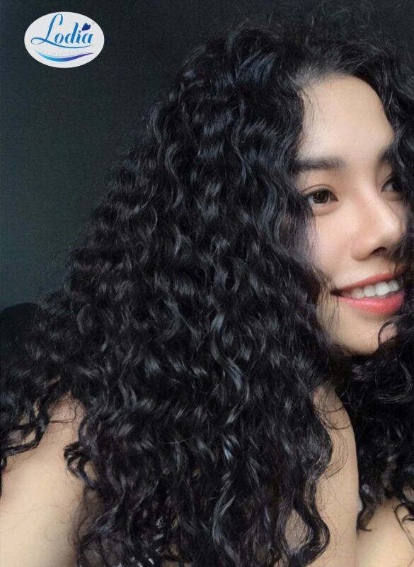 uốn tóc xù mì xoăn đẹp